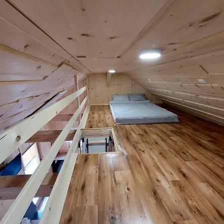 Pocitniska Hiska Lastovka *