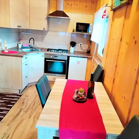 Pocitniska Hiska Lastovka * Podvolovljek