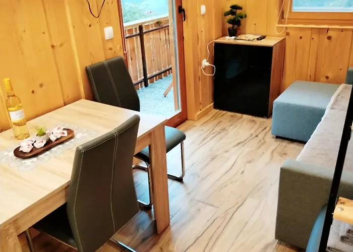 Pocitniska Hiska Lastovka Prázdninový dům *