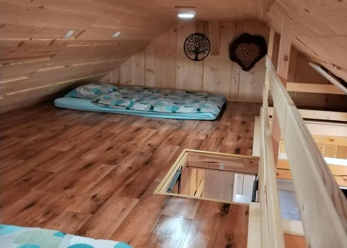 Pocitniska Hiska Lastovka * Podvolovljek